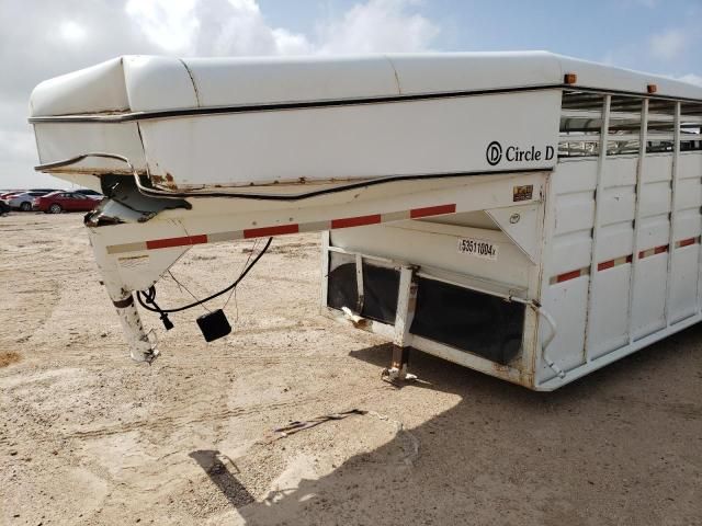 2007 Circ Horse Trailer