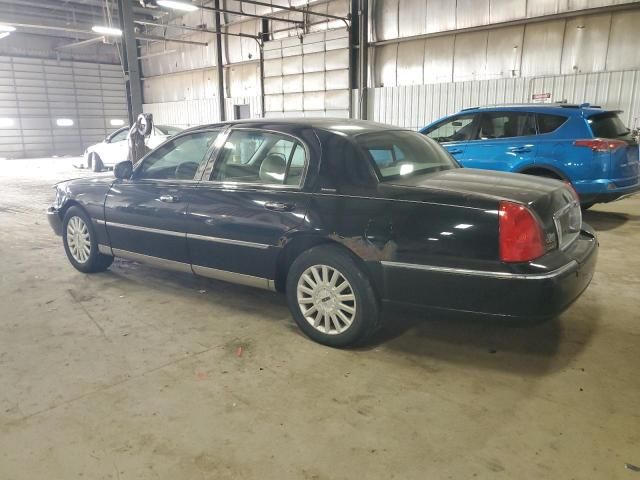 2004 Lincoln Town Car Executive