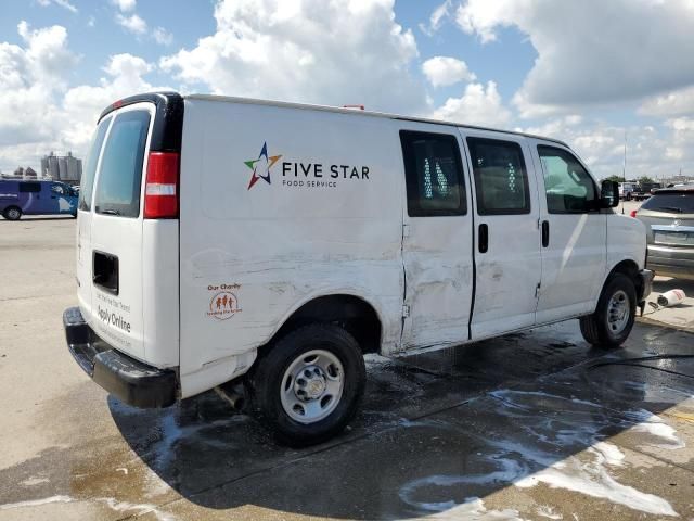 2022 Chevrolet Express G2500