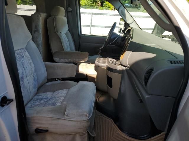 2003 Ford Econoline E350 Super Duty Cutaway Van