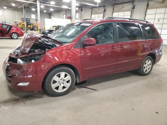 2006 Toyota Sienna XLE