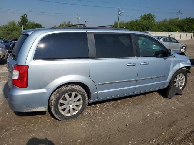 2013 Chrysler Town & Country Touring