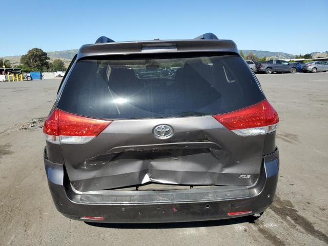 2014 Toyota Sienna XLE