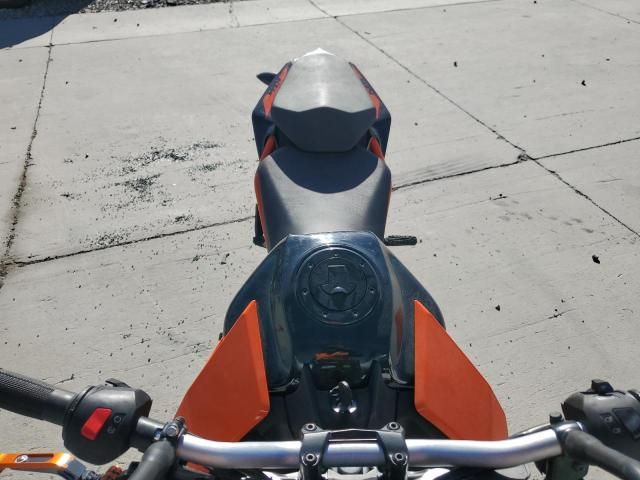 2020 KTM 200 Duke