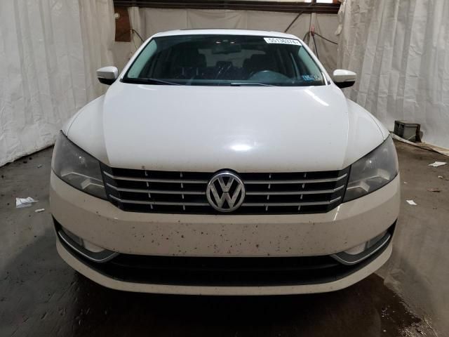 2013 Volkswagen Passat SE