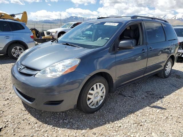 2009 Toyota Sienna CE