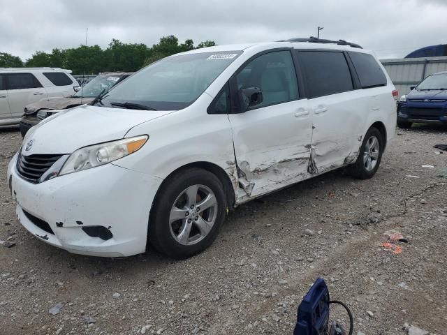 2011 Toyota Sienna LE