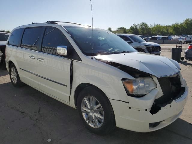 2009 Chrysler Town & Country Limited