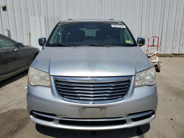 2011 Chrysler Town & Country Touring L