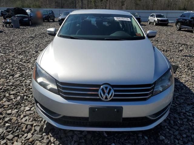 2014 Volkswagen Passat S