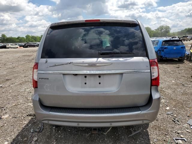 2013 Chrysler Town & Country Touring L