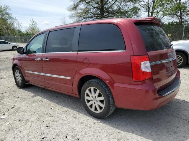 2016 Chrysler Town & Country Touring