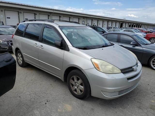 2004 Toyota Sienna CE