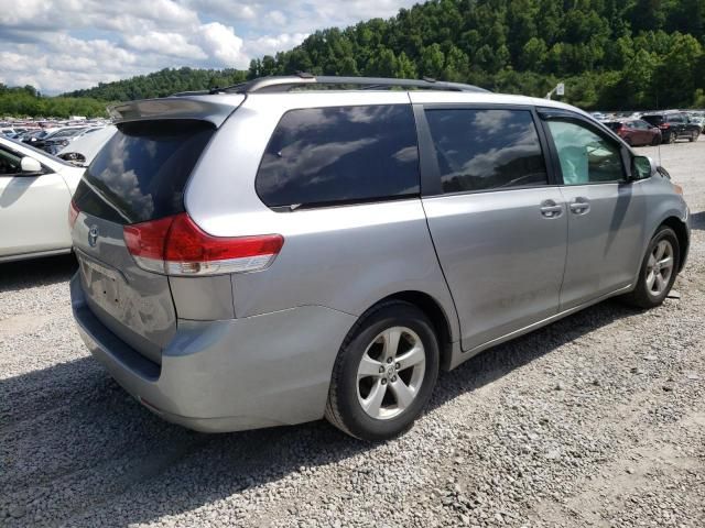 2011 Toyota Sienna LE