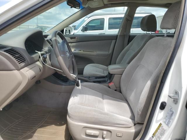 2004 Toyota Camry LE