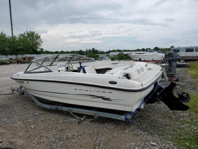 2005 Bayliner Boat