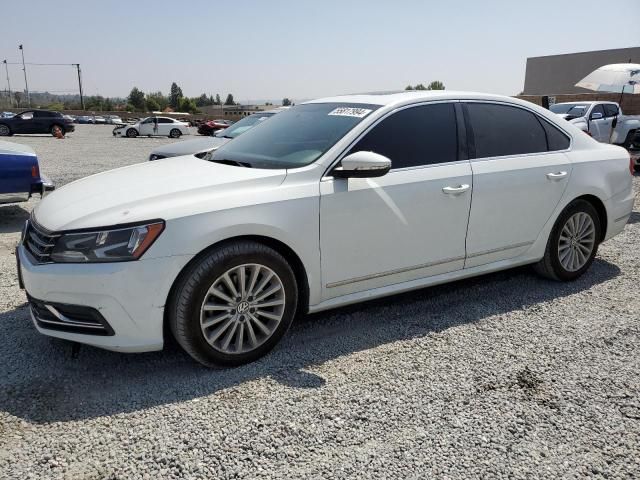 2016 Volkswagen Passat SE