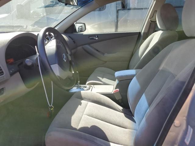 2010 Nissan Altima Base