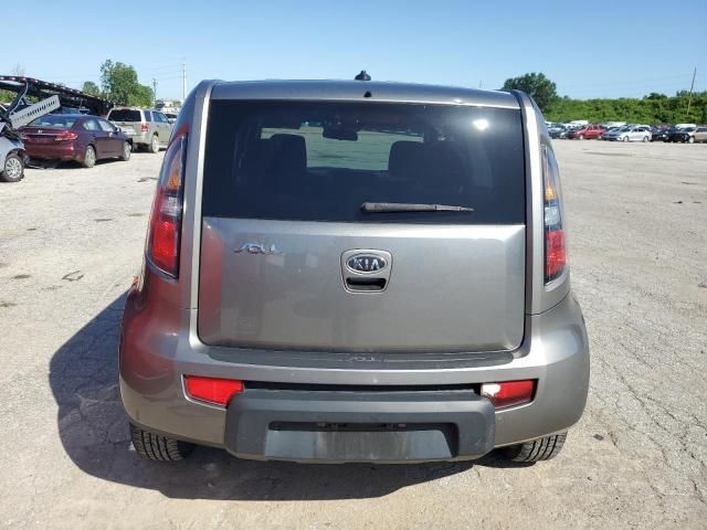 2011 KIA Soul +