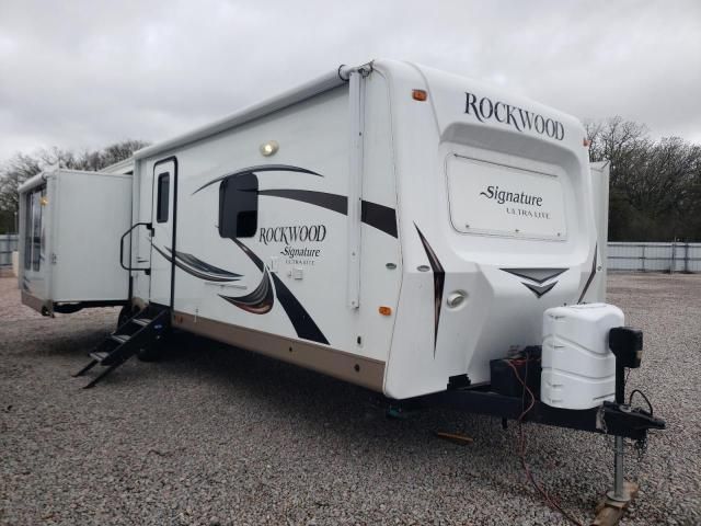 2015 Rockwood Signature