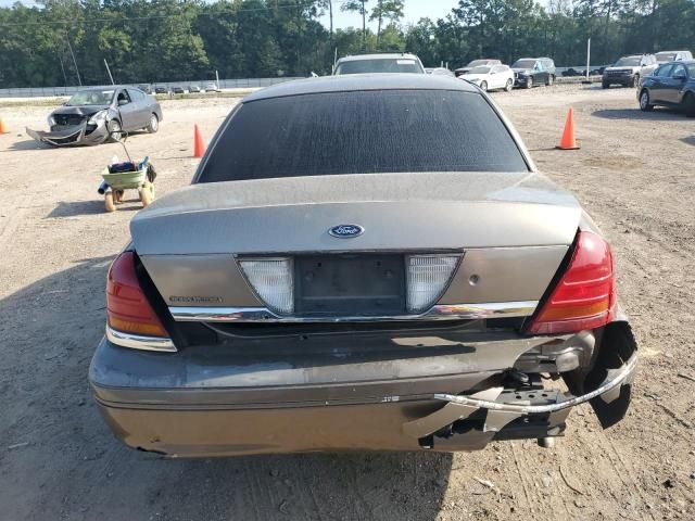 2003 Ford Crown Victoria