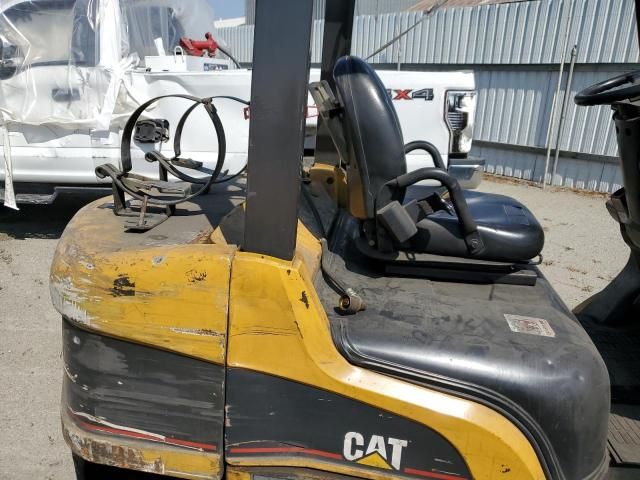 2006 Caterpillar Forklift