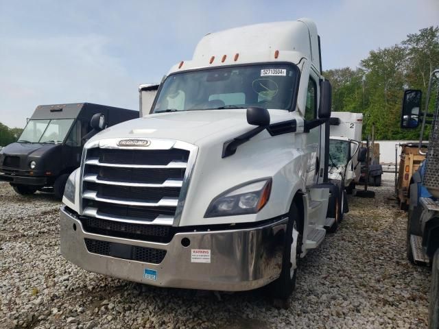 2021 Freightliner Cascadia 126