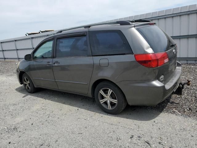 2005 Toyota Sienna CE