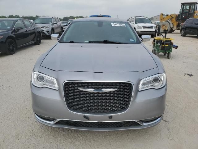 2016 Chrysler 300C