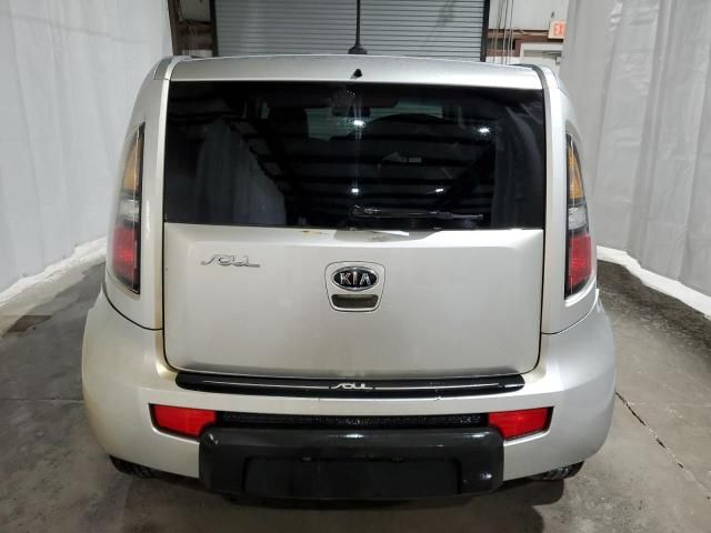 2011 KIA Soul +