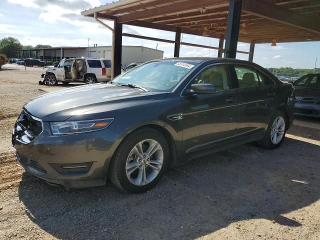 2018 Ford Taurus SEL