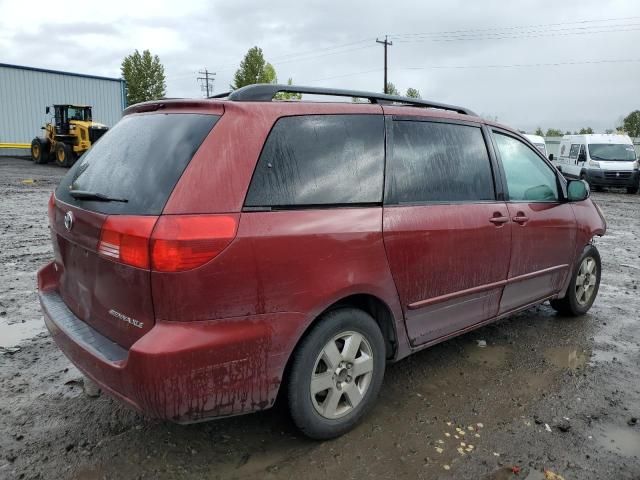 2004 Toyota Sienna XLE