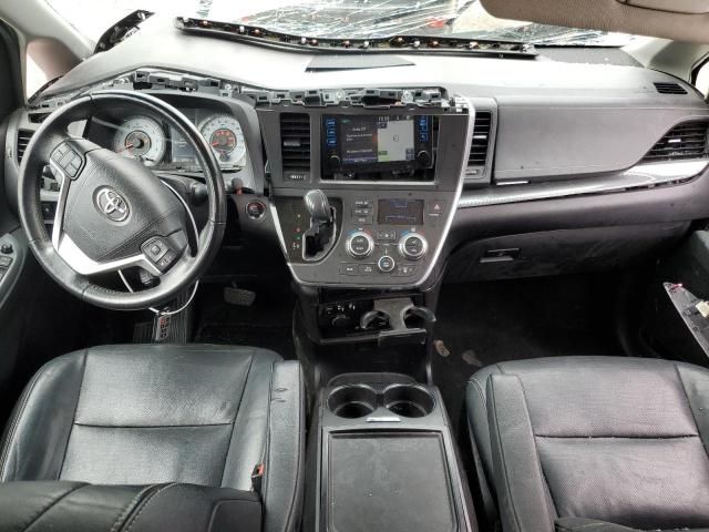 2015 Toyota Sienna Sport