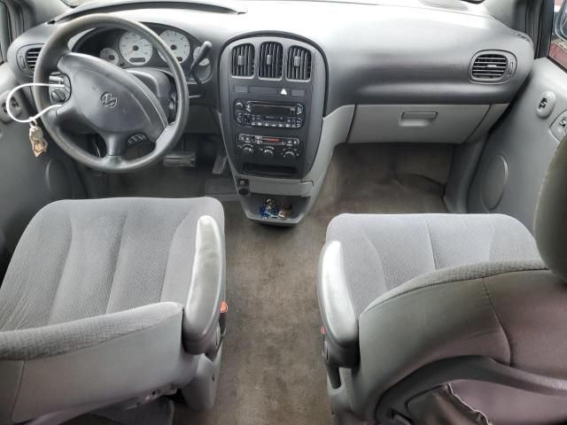 2004 Dodge Grand Caravan SE