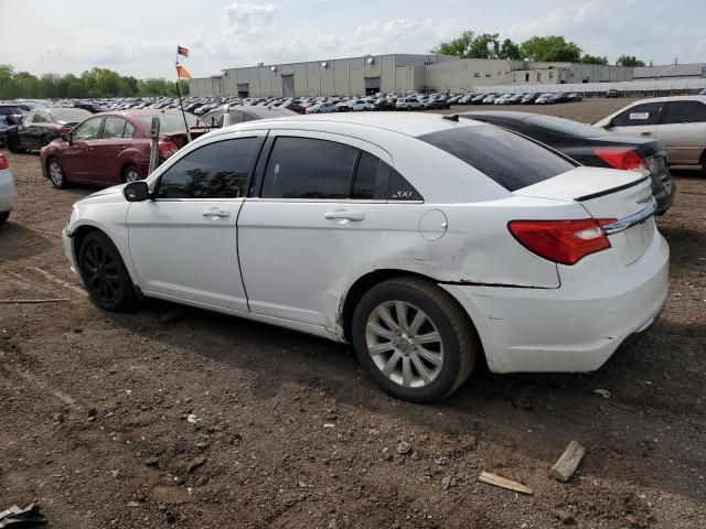 2013 Chrysler 200 LX