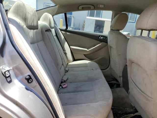 2011 Nissan Altima Base