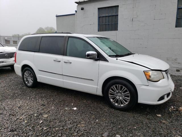 2016 Chrysler Town & Country Touring L