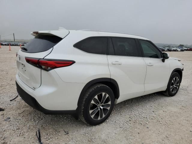 2020 Toyota Highlander XLE