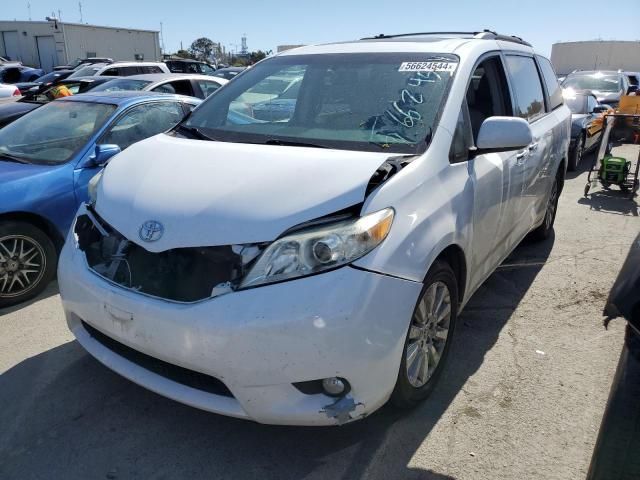 2011 Toyota Sienna XLE