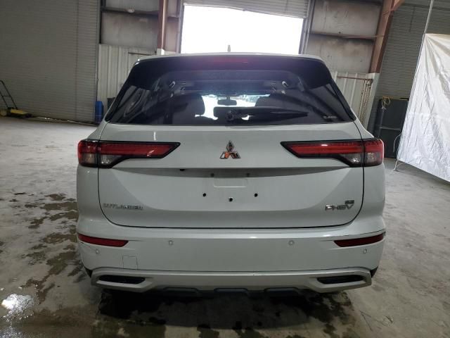 2023 Mitsubishi Outlander SE