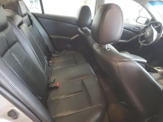 2010 Nissan Altima Base