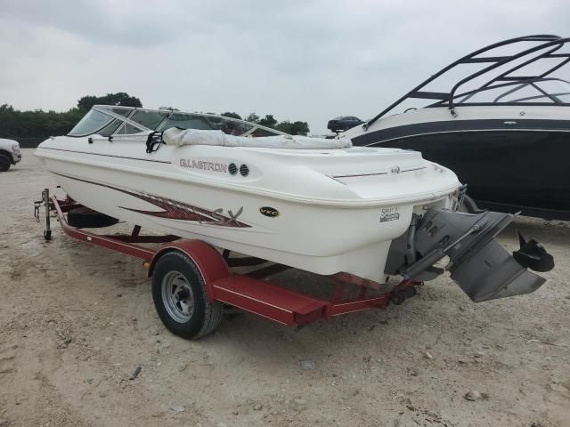 2002 Glastron Boat