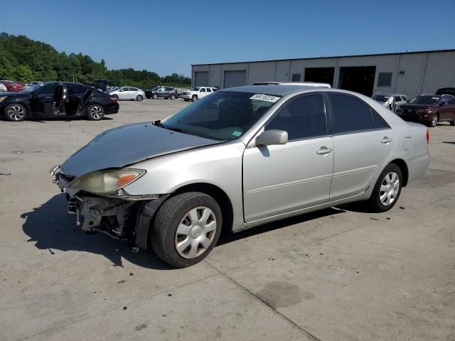 2004 Toyota Camry LE