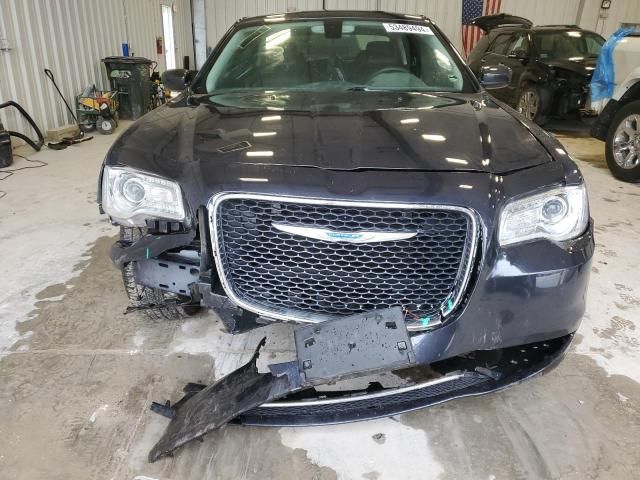 2017 Chrysler 300 Limited