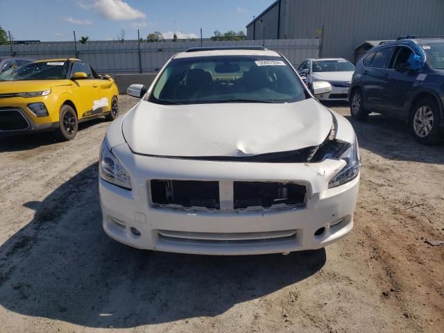 2010 Nissan Maxima S