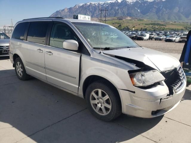 2010 Chrysler Town & Country Touring