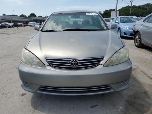 2005 Toyota Camry LE