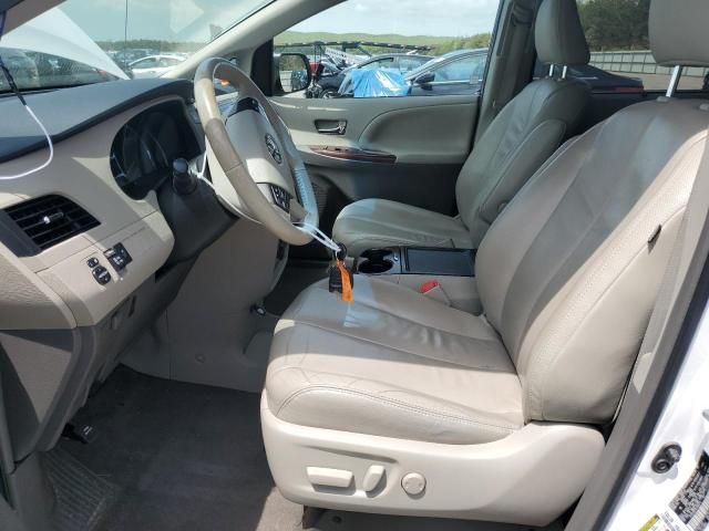 2014 Toyota Sienna XLE