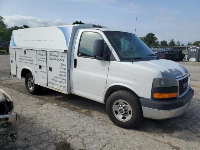 2011 GMC Savana Cutaway G3500