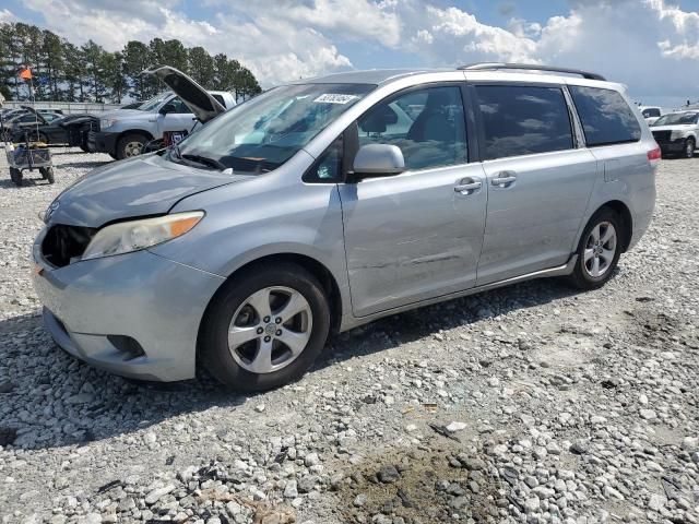 2011 Toyota Sienna LE